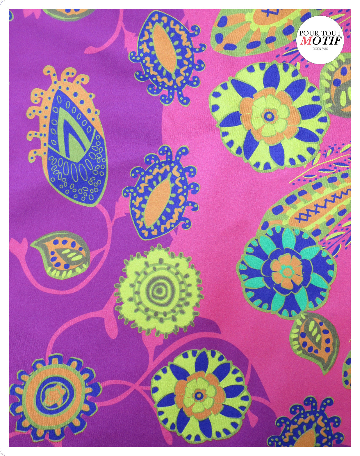 détail du foulard soie rose indien 90cm