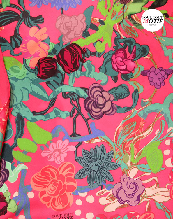 Carré en soie 70cm " Fleuri roses "